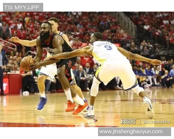 兰斯与里昂的精彩对决结果揭晓比分是多少引发球迷热议